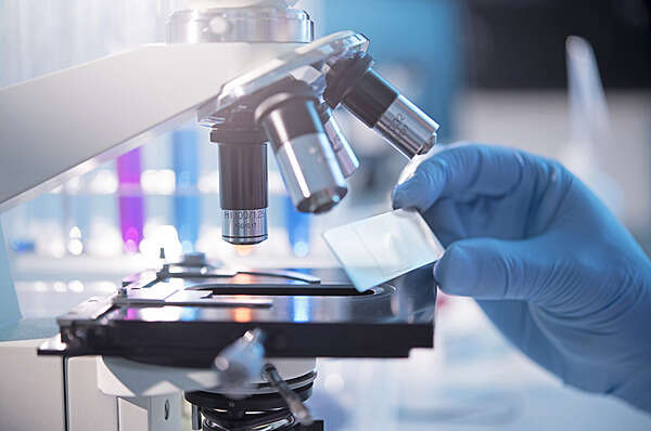 "בין חיים למוות": המחסור החמור במערכת הבריאות - והמטופלים שסובלים