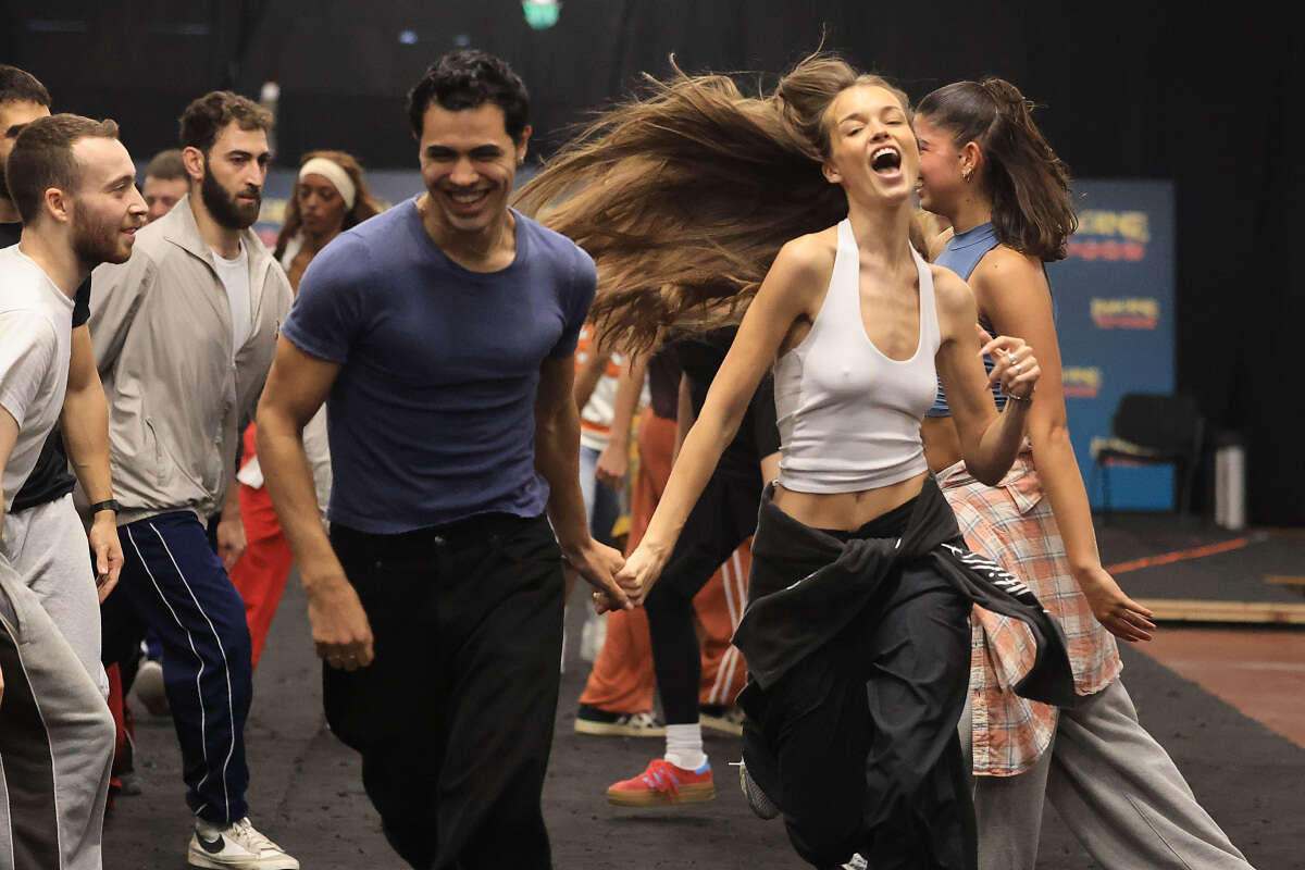 פרזנטציה פסטיגל 2025
 , קוקו
