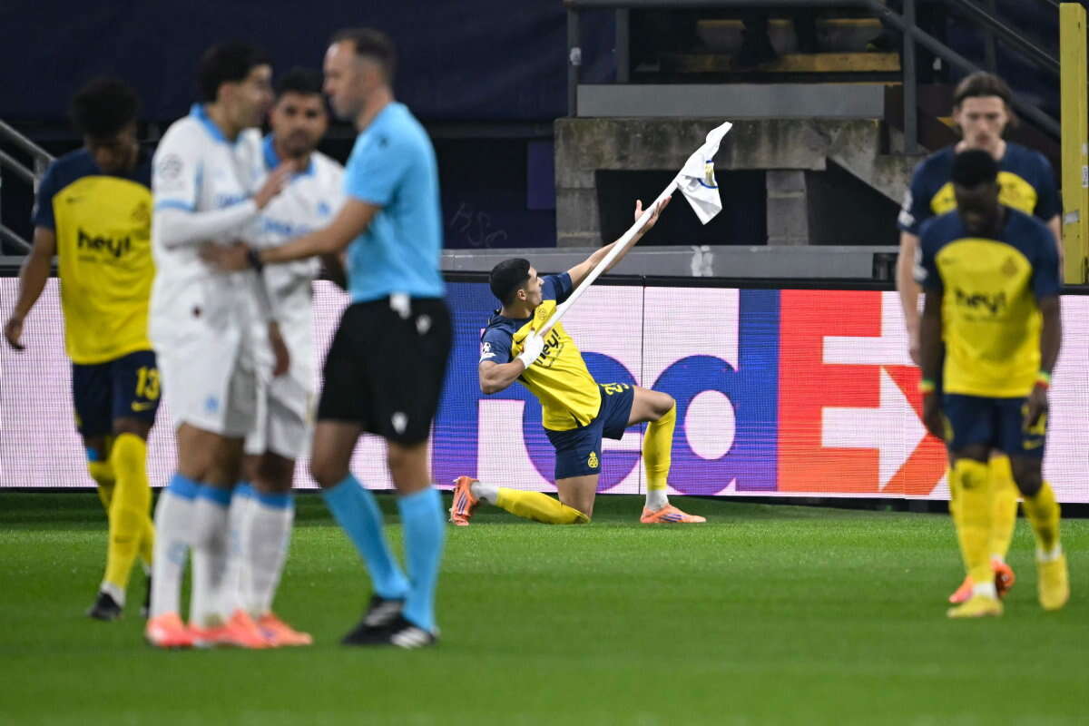 ענאן חלאילי כבש שער בכורה ענק בליגת האלופות נגד מארסיי