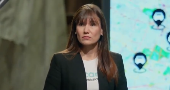 פטל מורעל: אשת עסקים חשודה ברצח שתי בנות