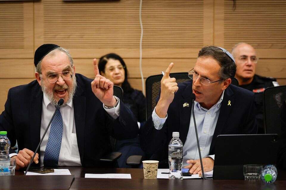 טור פז ויעקב אשר בוויכוח סוער , אורן בן חקון
