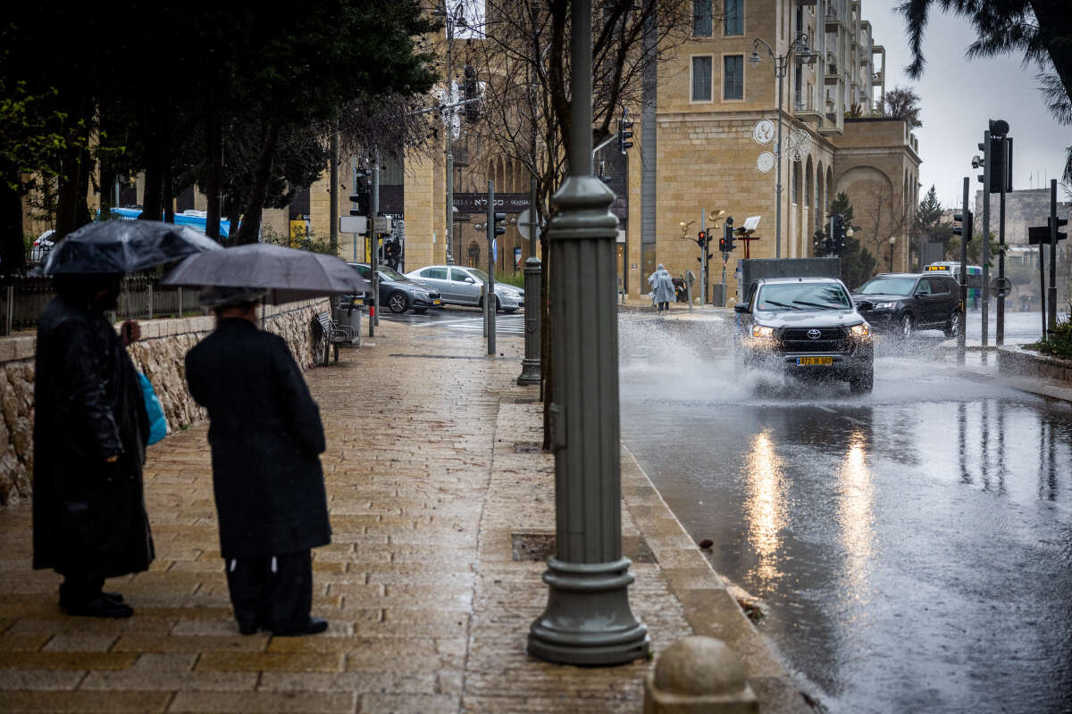 ההיערכות של שליחי "וולט" והמוצר הכי נרכש: ההכנות לסופת ביירון