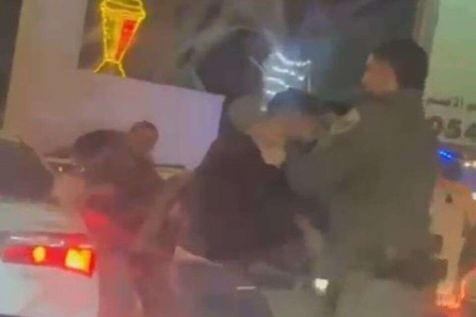 עימות בין לוחמי מג"ב לחשודים בתל שבע , ללא
