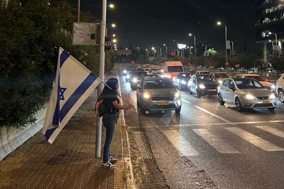 ח"כ השכל יוצאת לדרך , עמוד הפייסבוק של שרן השכל