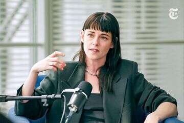 כוכבת "דמדומים": "צריך לשבור את הוליווד"