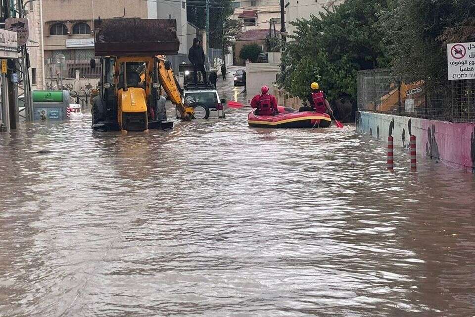 הצפה בבאקה אל־גרביה בסופת "ביירון" , כב״ה חוף