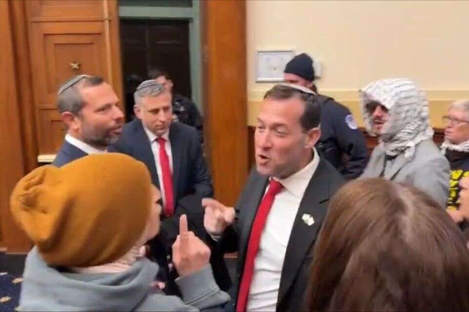 ראש מועצת שומרון יוסי דגן בעימותים עם פרו-פלשתינים בוושינגון , דוברות מועצת שומרון ובנימין