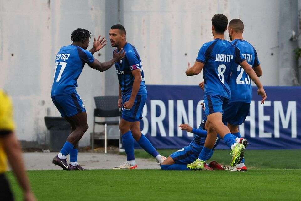 שחקני מכבי פתח תקווה בטירוף , מרקו