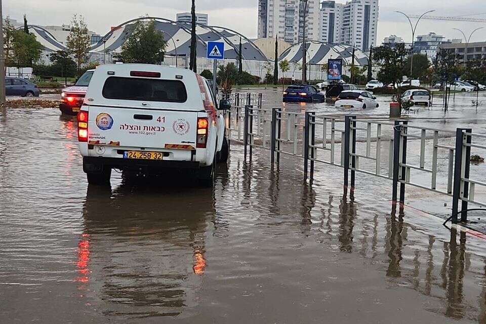 הצפות בכבישים בעקבות סופת ביירון , דוברות כב"ה מחוז מרכז
