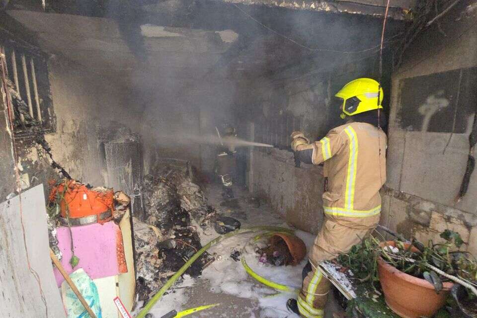 שריפה בבניין מגורים בפתח תקווה , דוברות כב"ה