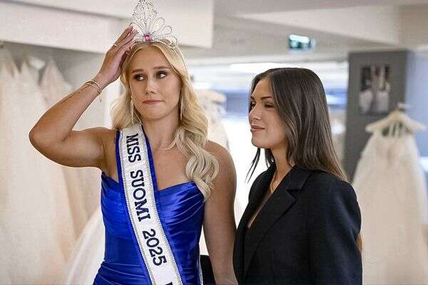 מיס פינלנד הנכנסת והיוצאת , Emmi Korhonen/Lehtikuva via AP