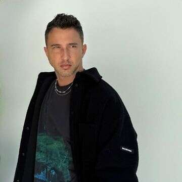 כבר לא רווק: ברנדון קורף בזוגיות חדשה