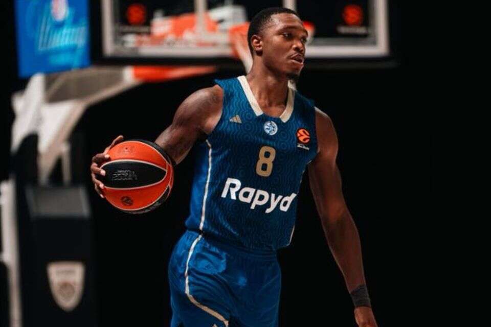 לוני ווקר , Dubai Basketball