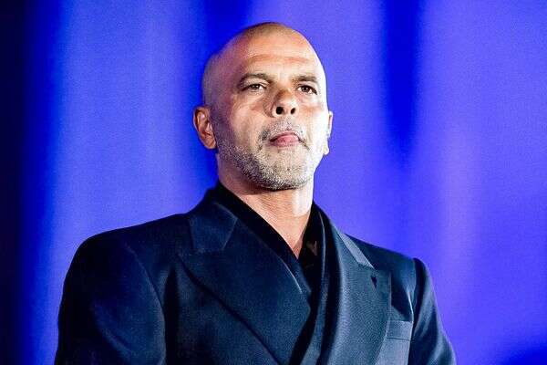 "הפעם לא אשתוק". אייל גולן ,