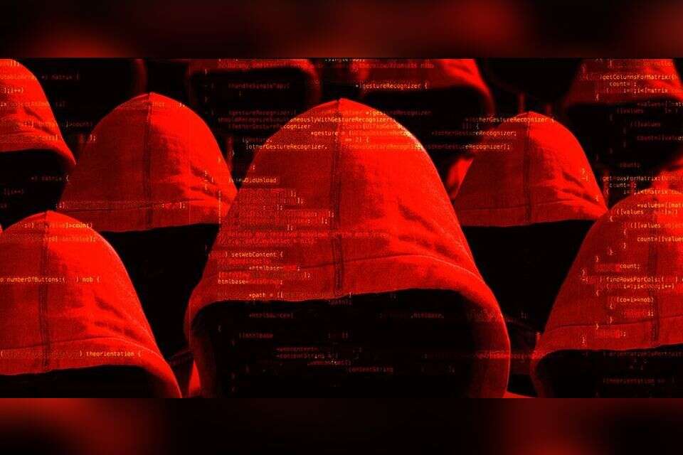 חצו את הקווים: סטודנטים מצטיינים הצטרפו לקבוצת האקרים מסוכנת