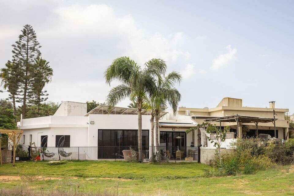 מטראומה לתקווה: "תדרכי איפה שדרכתי, ותביני"