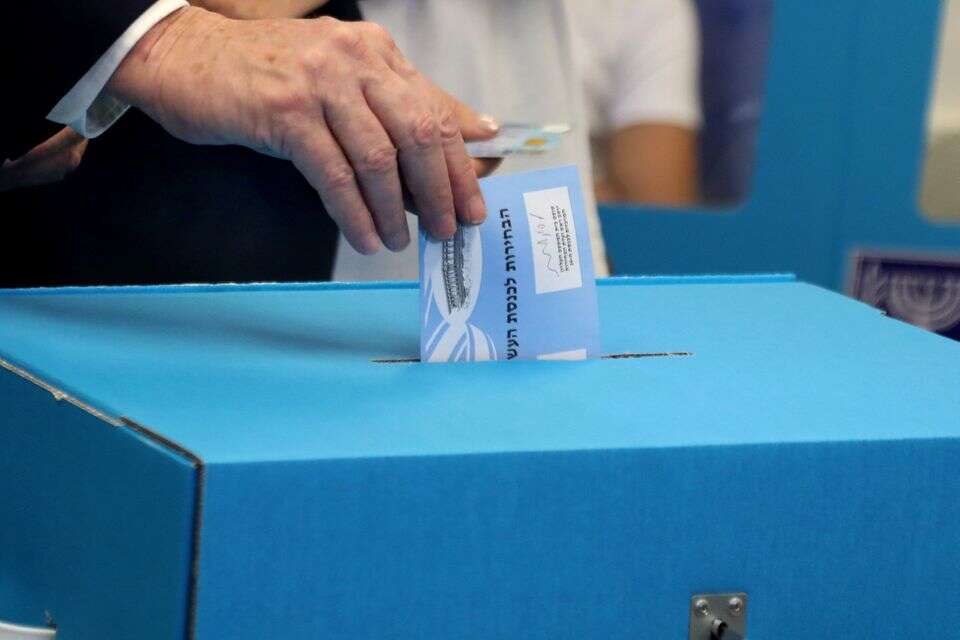 קלפי. אילוסטרציה , גדעון מרקוביץ