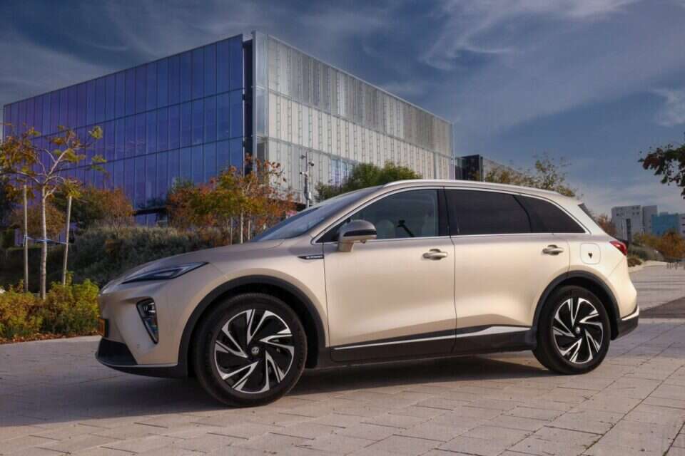 ,