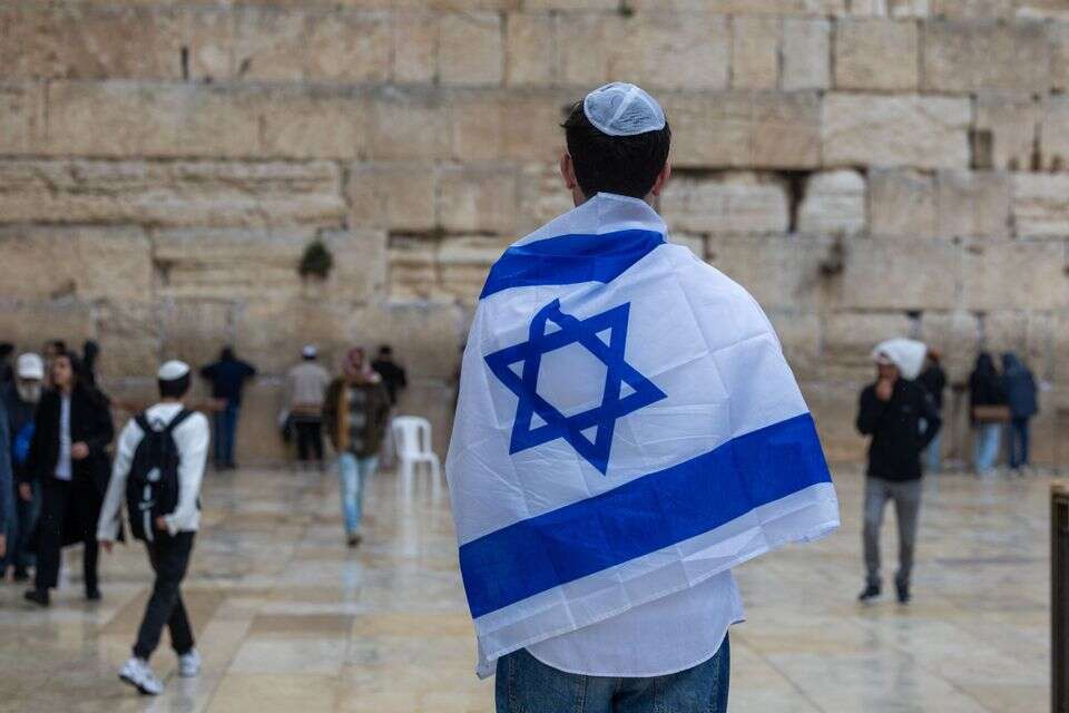 צום עשרה בטבת , אורן בן חקון