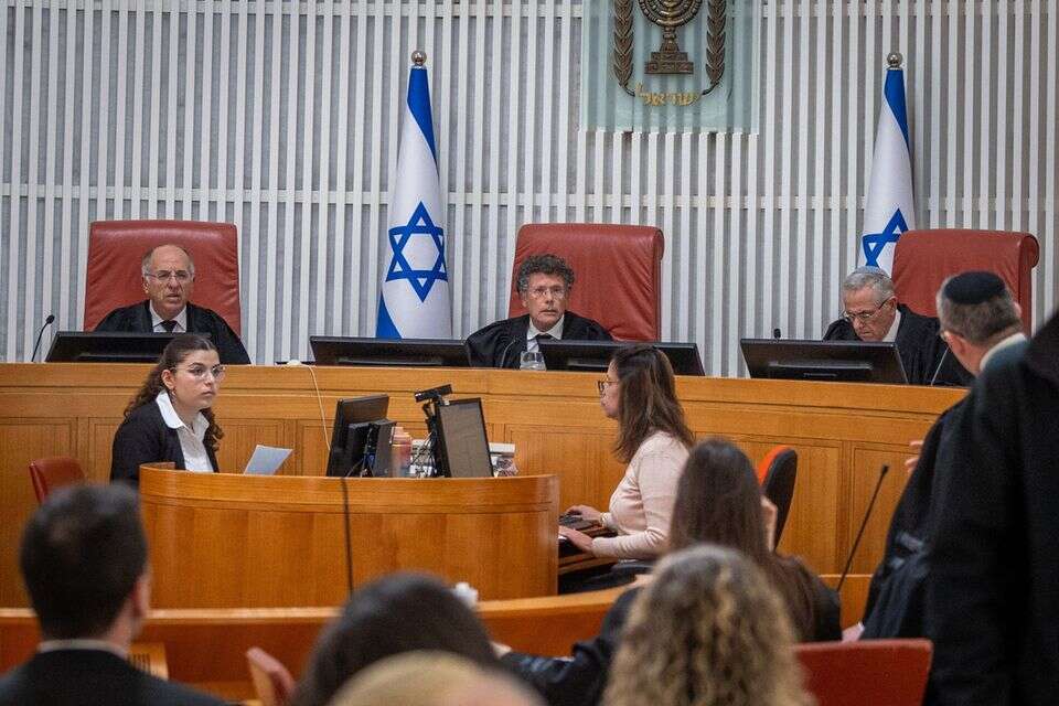 גם אם תקום ועדת חקירה ממלכתית, מי יעמוד בראשונה? , אורן בן חקון