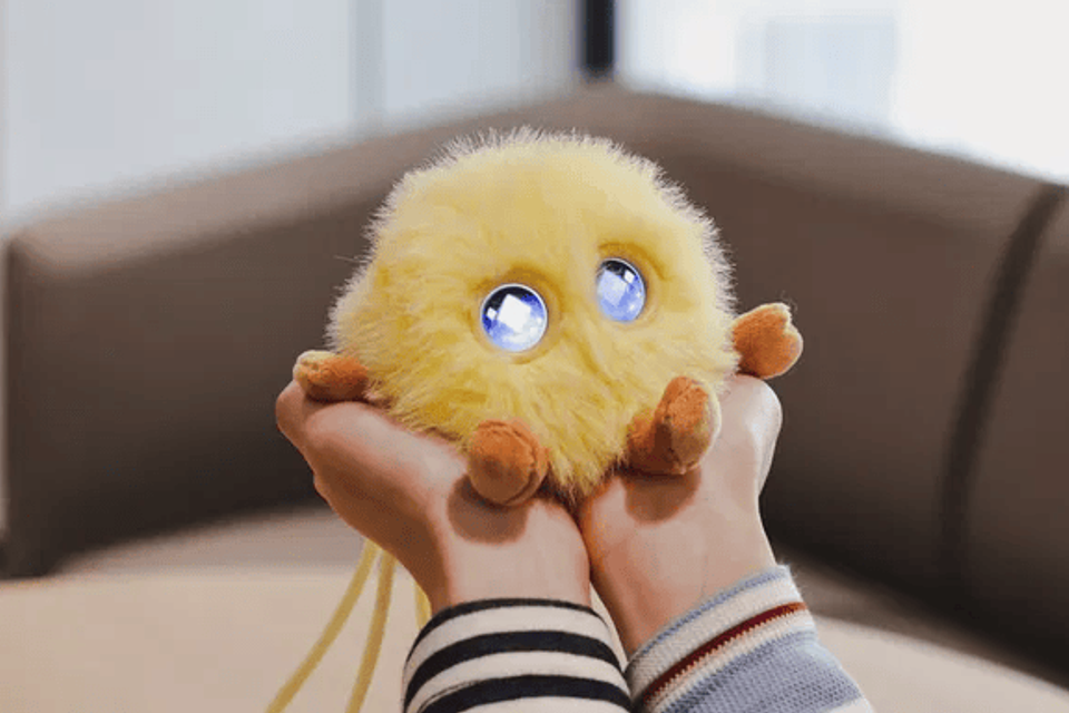 למה הצרכנים הגדולים של צעצועי ה-AI הם דווקא מבוגרים?