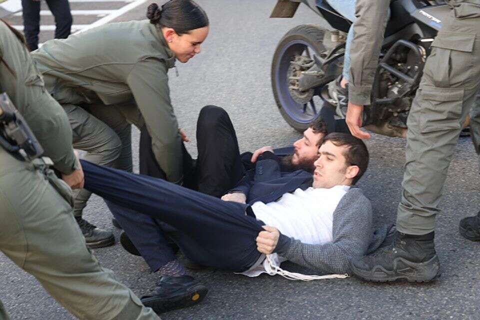 "Young people who are just looking for a thrill": the truth behind the ultra-Orthodox protests