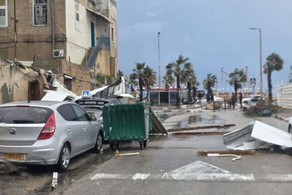 נזקי הסופה בעכו , ללא קרדיט