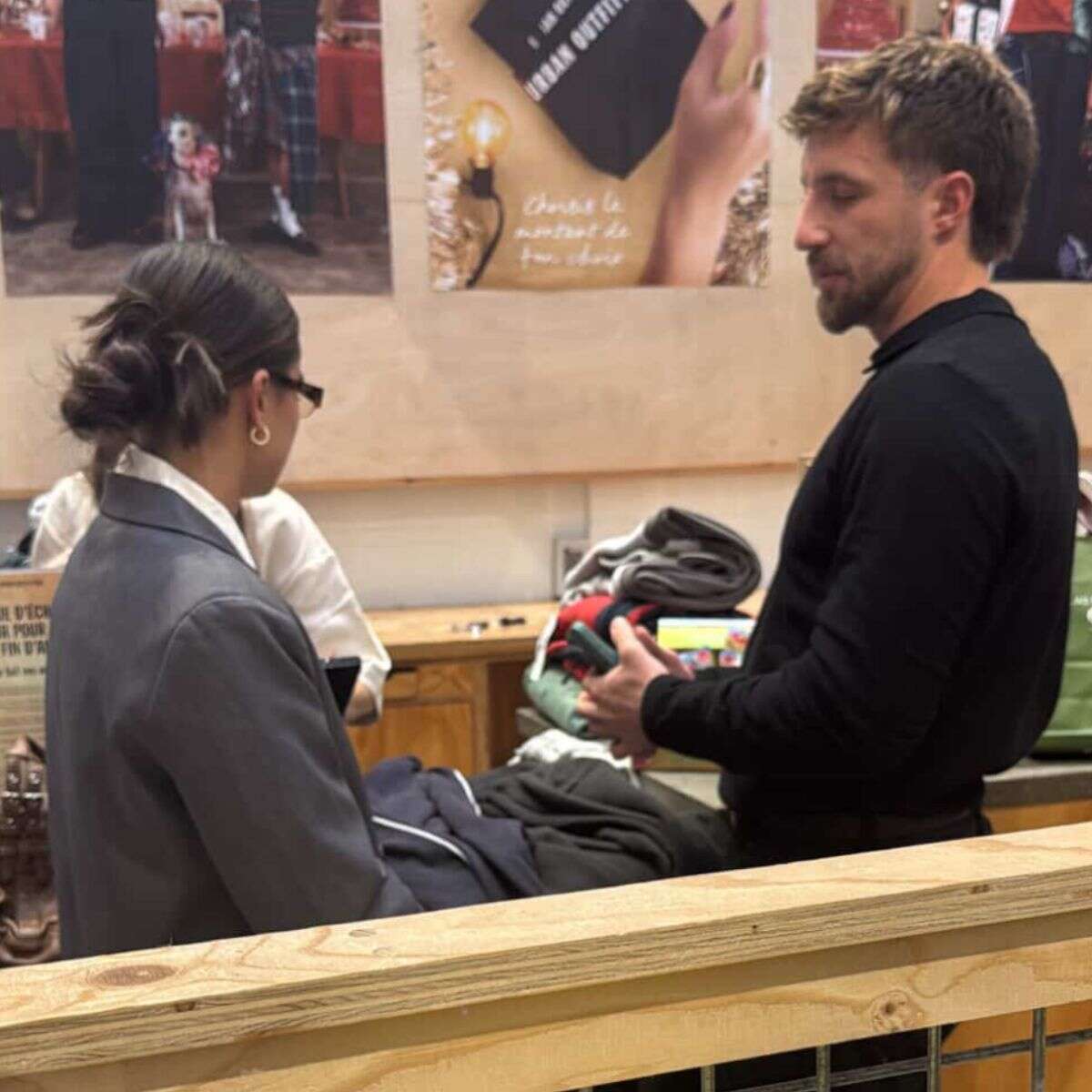 טל ומישל בפריז , שמור במערכת