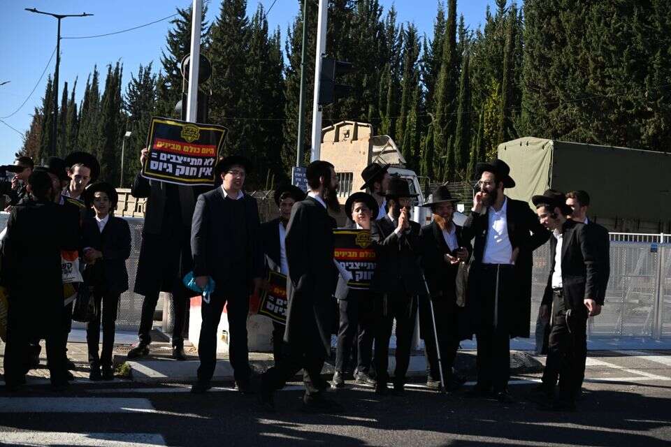 לא אמפתיה – שליטה: כך כולאים חרדים בשם כבוד המגזר | דעה