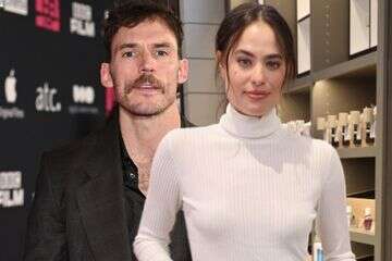 צפו: דר זוזובסקי מביאה את סם קלאפלין למשפחה