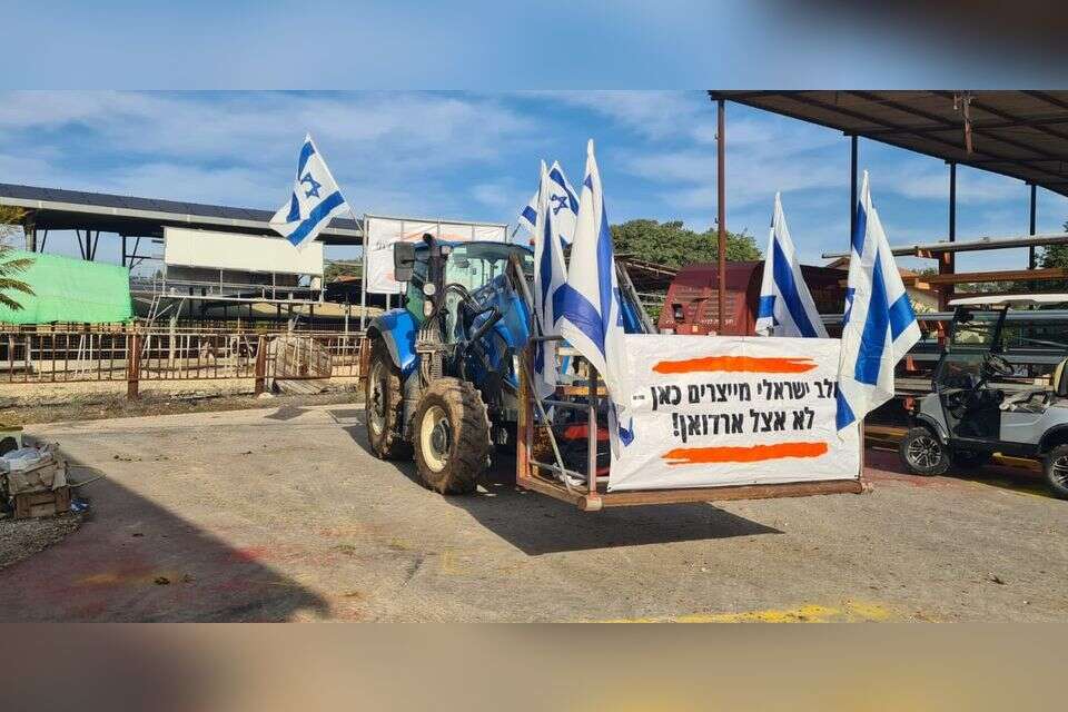 Struggle for the reform: The Dairy Council petitioned the High Court against the Settlements Law