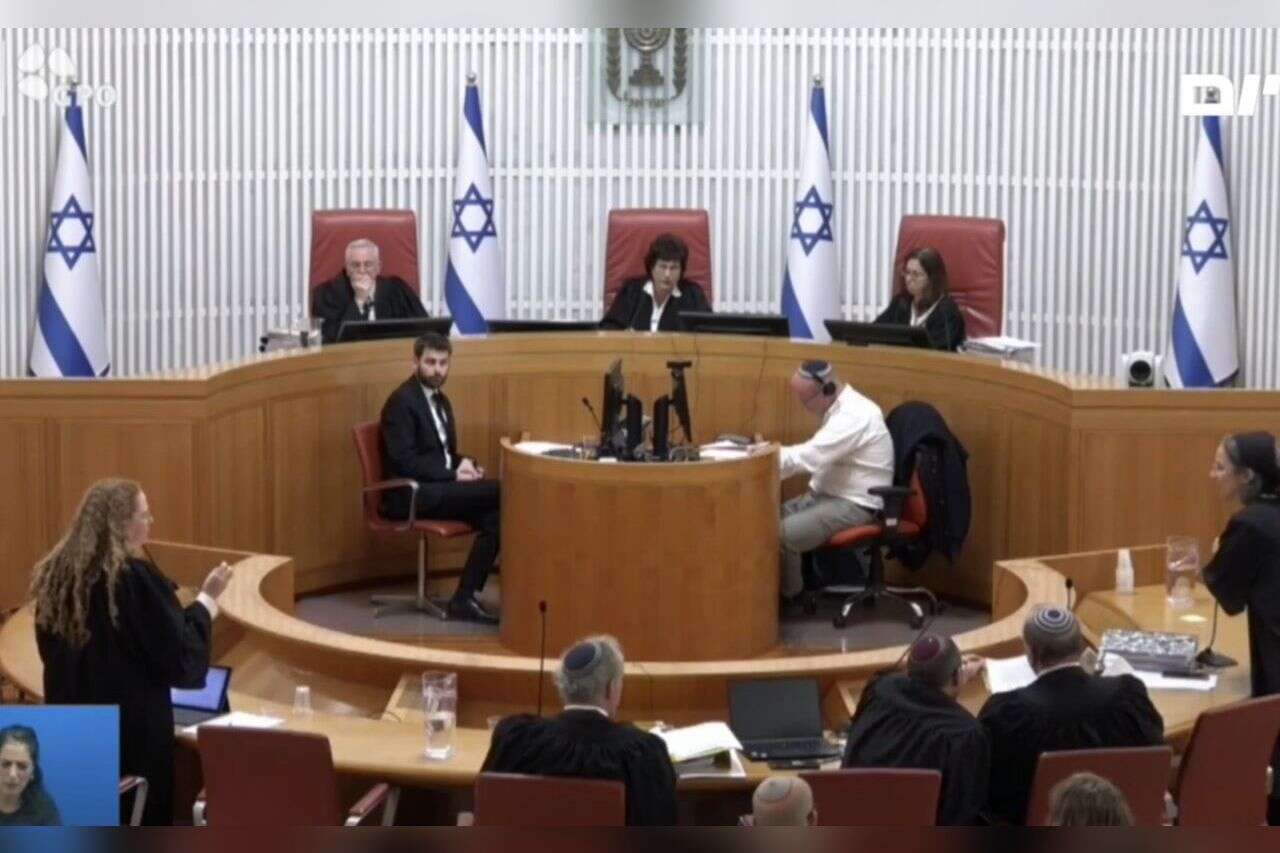 Live broadcast this morning: The High Court will discuss petitions to establish a state investigative committee