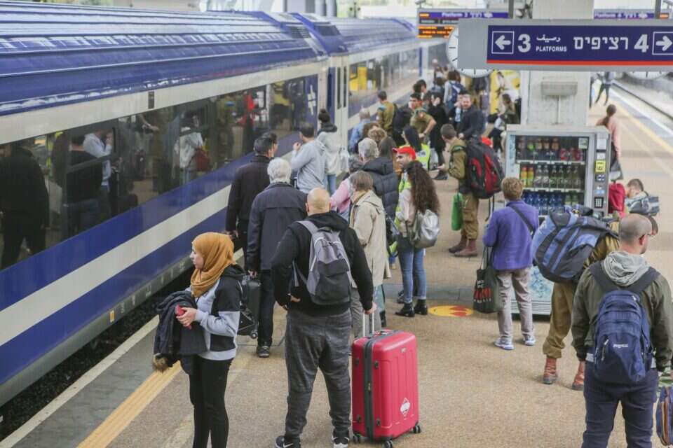 תחנת הרכבת סבידור, תל אביב , יהושע יוסף