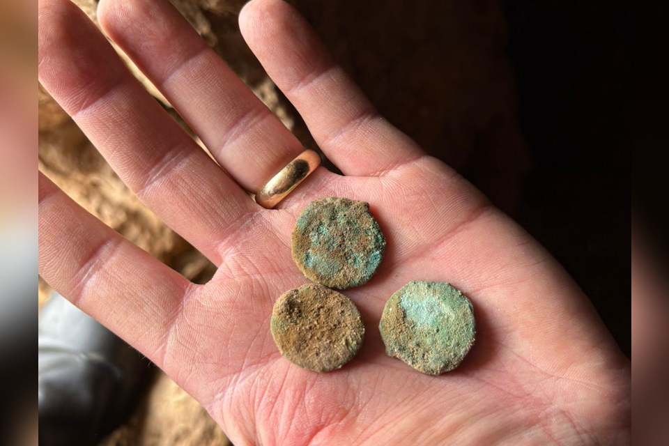 ד"ש מההיסטוריה: סיור שערך שגריר ארה"ב יחד עם נכדיו הביא לתגלית ארכאולוגית מפתיעה