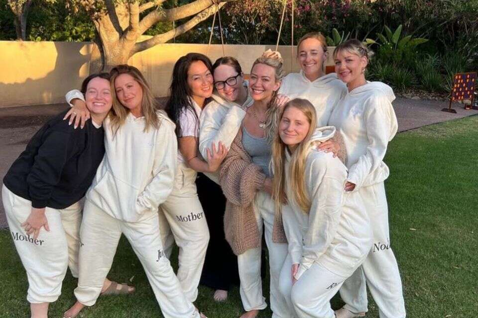 "כמו בתיכון": הכוכבת יוצאת נגד קבוצת האימהות המפורסמות