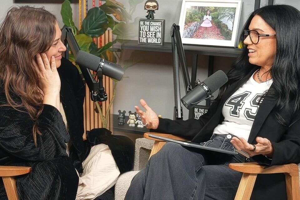 בסלון של יסמין: יסמין לוקץ' מארחת את קרן פלס