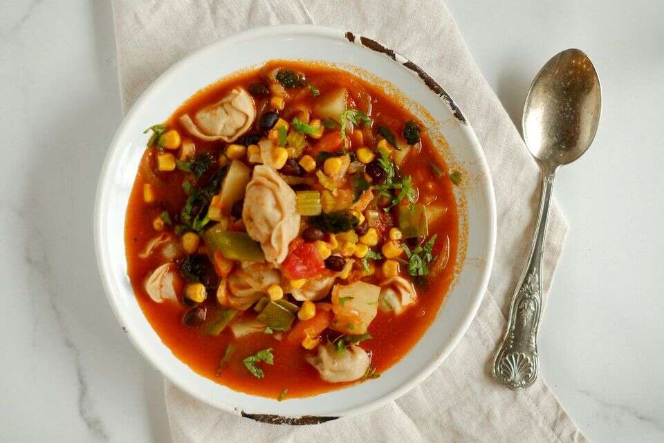 הכל הולך: מרק "תעמיסו מה שיש לכם בבית"