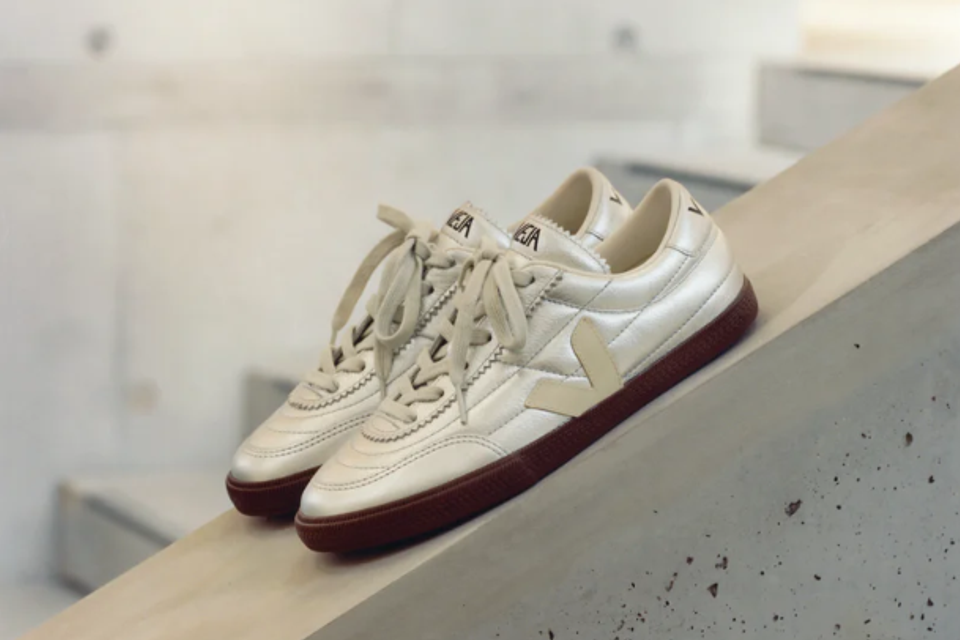 אם יש סניקרס שאת חייבת עכשיו - זו הרשימה