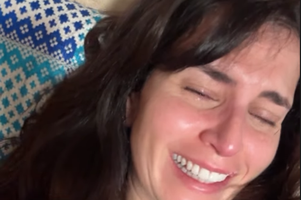 כוכבת "חתונמי" התפרקה מול המצלמה ולא הצליחה לעצור