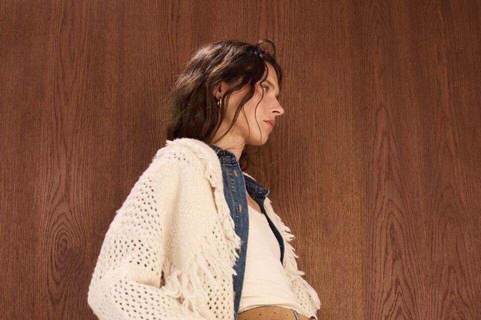 מכנסי אורבן וטופ פרנזים: 5 פריטים לסופ"ש