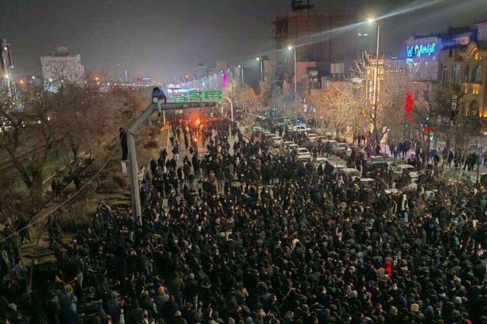 הבכיר האיראני טוען: 