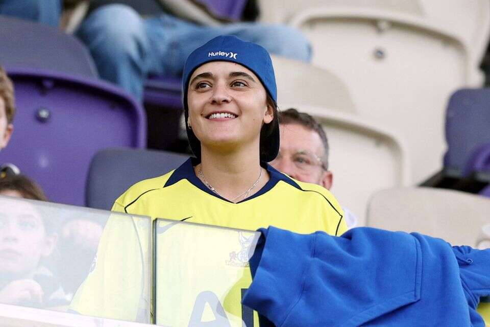 Emily Demari is angry: "Our history is being erased"