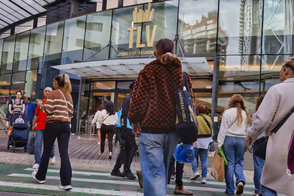 לא רק זארה סייל: כל הרשתות שמציעות כיום מבצעים וההנחות