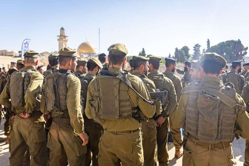 לוחמים חרדים בחטיבת חשמונאים  , אורן בן חקון