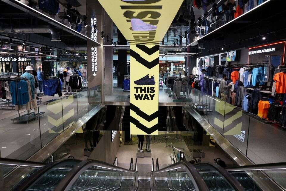 אחרי 4 שנים: ענקית אופנת הספורט נסגרת בישראל