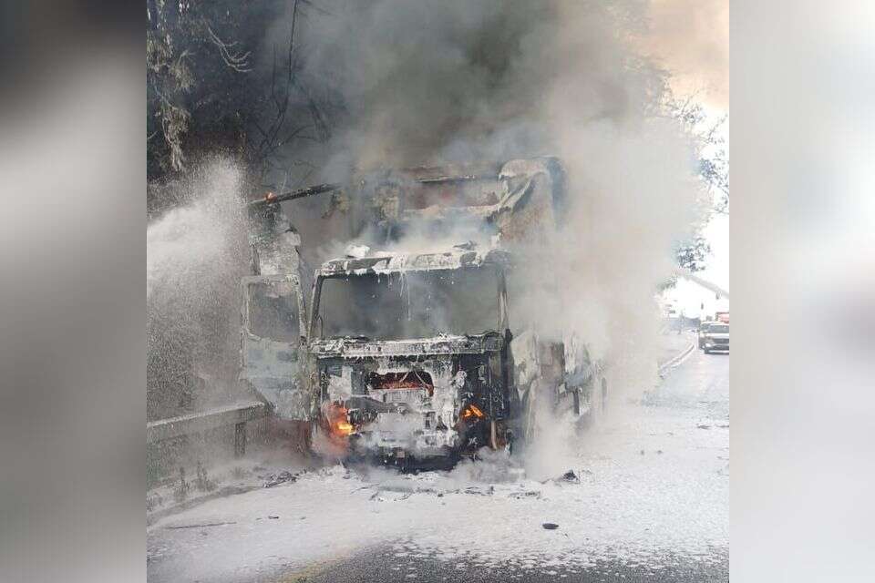 משאית עולה באש סמוך לביל"ו סנטר ,  דוברות כב"ה מחוז מרכז