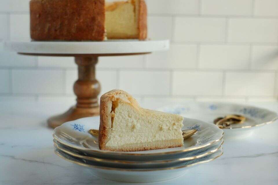 רכה, גבוהה, חמצמצה: יש לנו את המתכון לעוגת החורף המושלמת