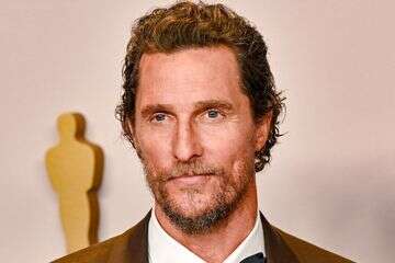 מת'יו מקונוהיי שומר על הקול - נגד AI