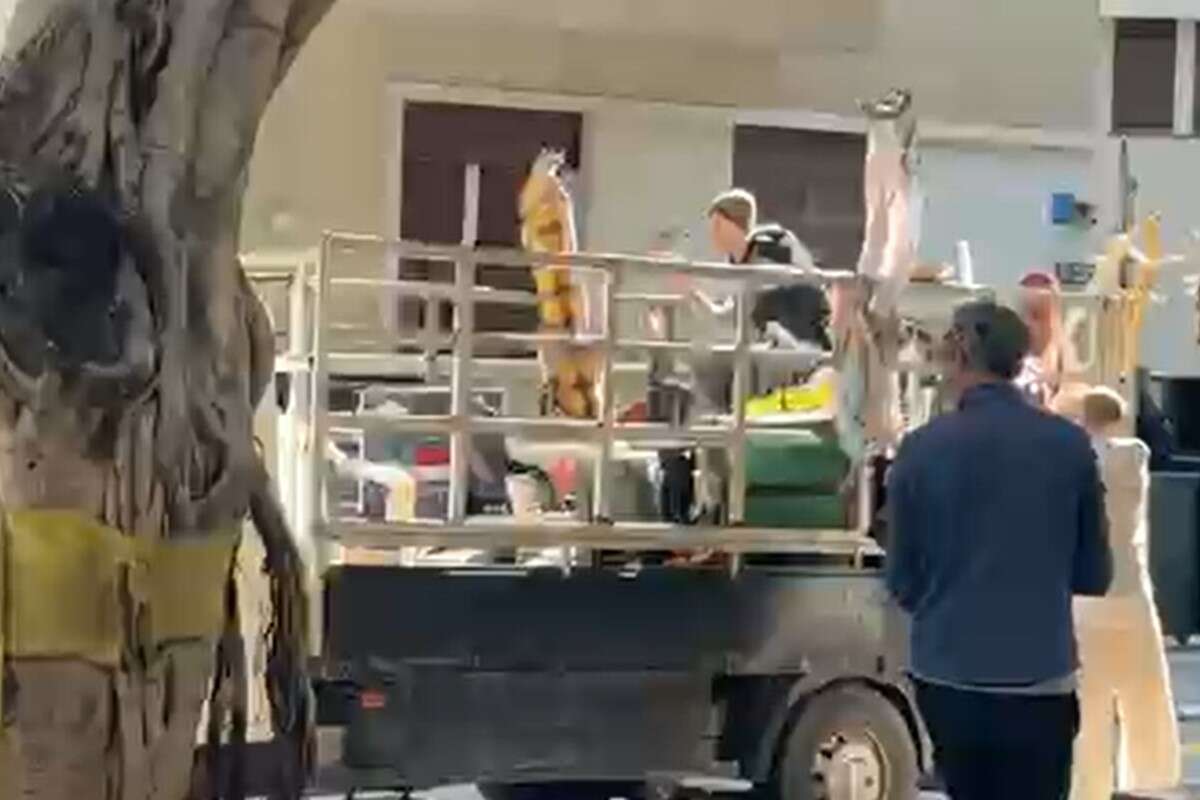 ששון שאולוב מצלם קליפ ברוטשילד, תל אביב , 