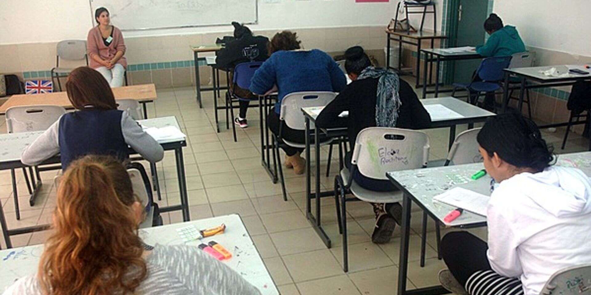 בשנת 1994 עודכנה בפעם האחרונה תוכנית לימודים בקולנוע ובתקשורת, אילוסטרציה , דודו גרינשפן